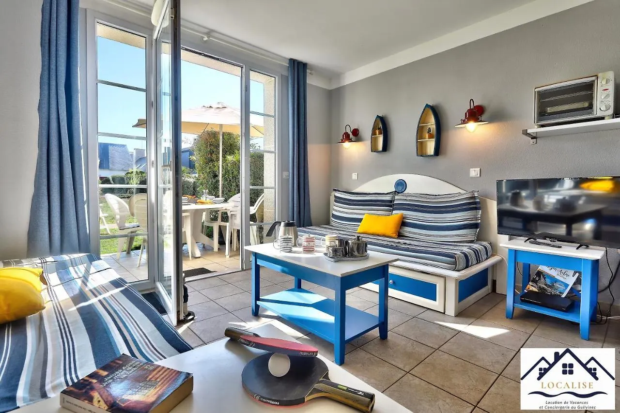 Maison E2: Seaside Retreat with Pool and Garden Guilvinec France